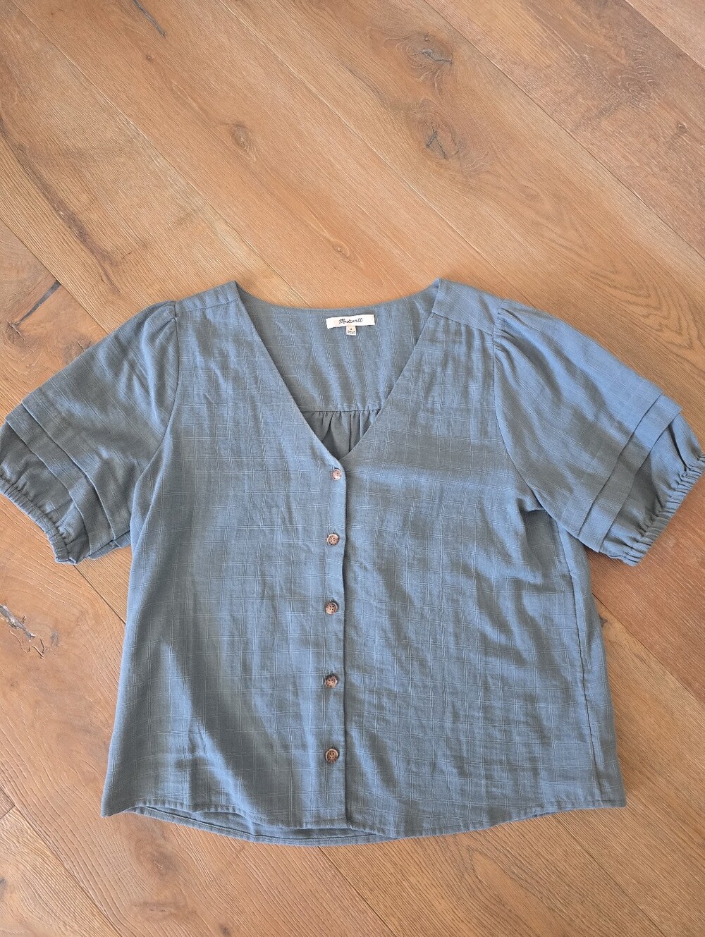 Madewell V-Neck Button Front Women's Top in Dusty Blue